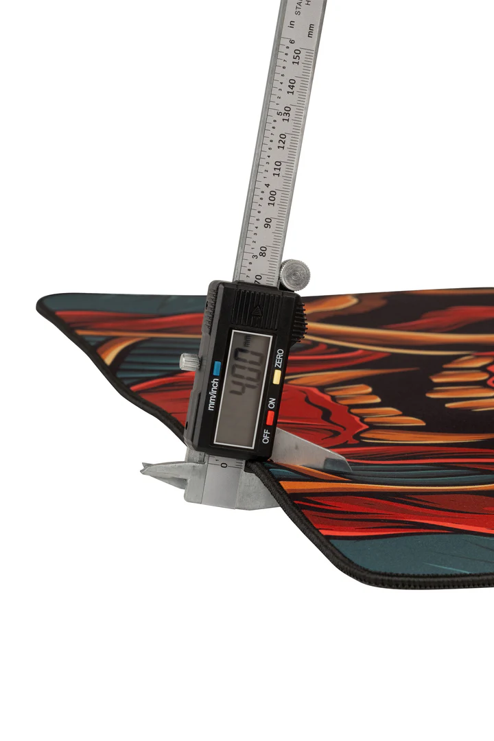 Raijin Onibenji Mousepad